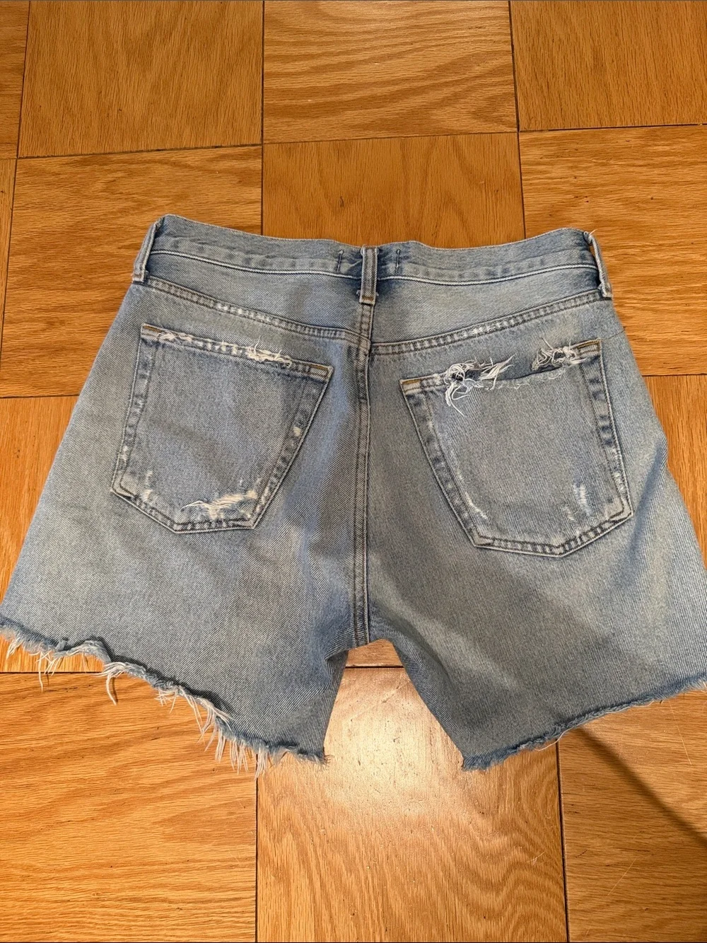 AGOLDE Parker Long Vintage Cutoff Denim Shorts in Swapmeet